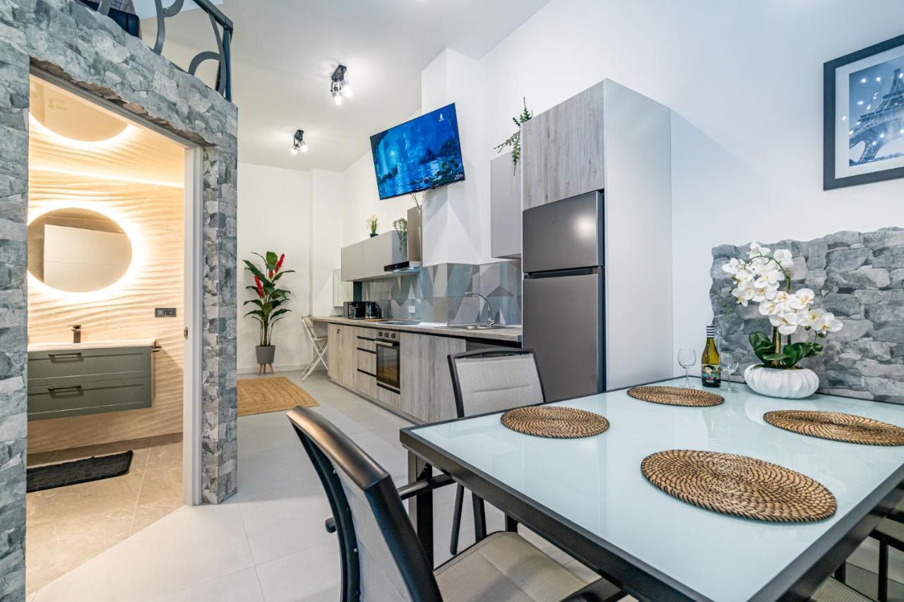 Exquisite Studio Apartment With An Original Design Walencja Zewnętrze zdjęcie